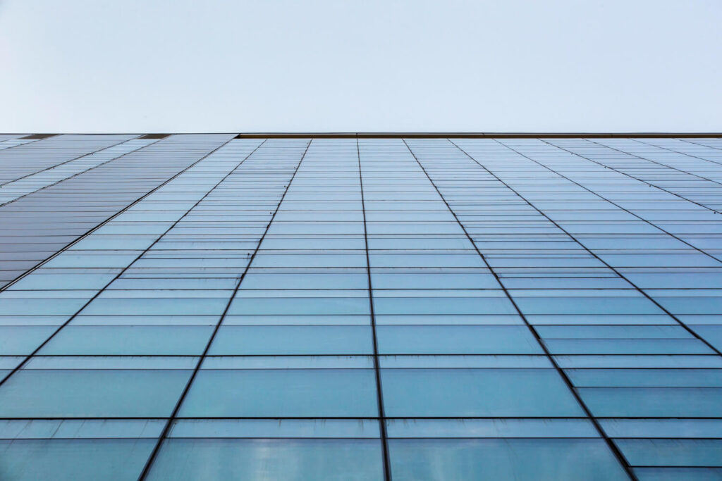 Benieuwd wat isolatieglas voor u kan betekenen? Lees dan onze uitgebreide gids over isolatieglas.